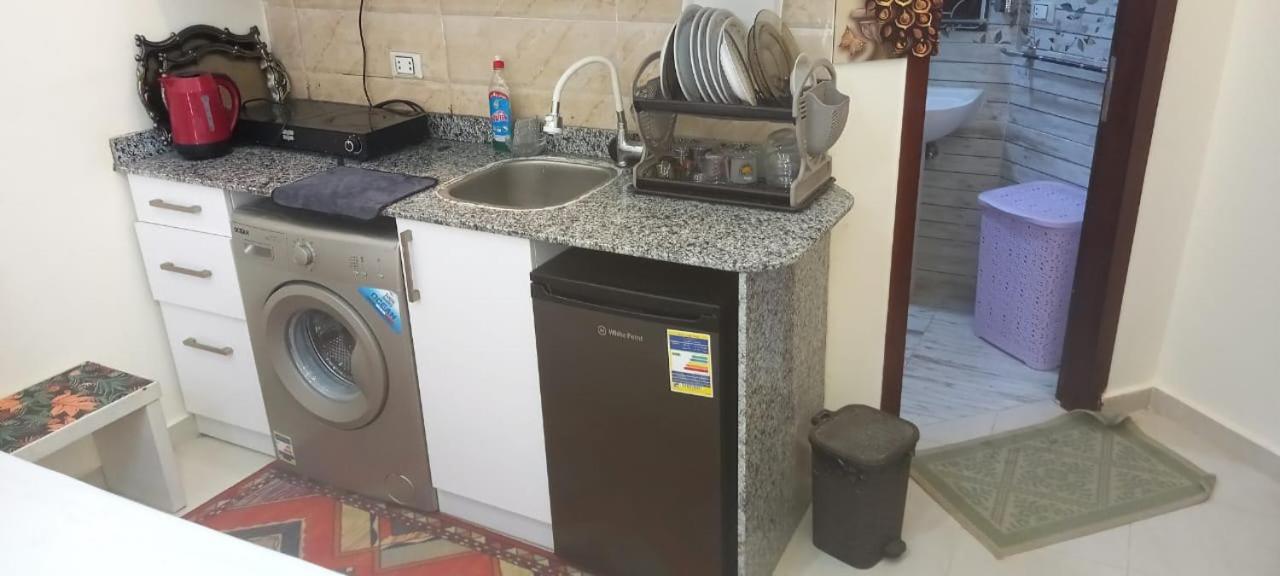 Casablanca Beach For Families And Couples Only Aparthotel Hurghada Bilik gambar